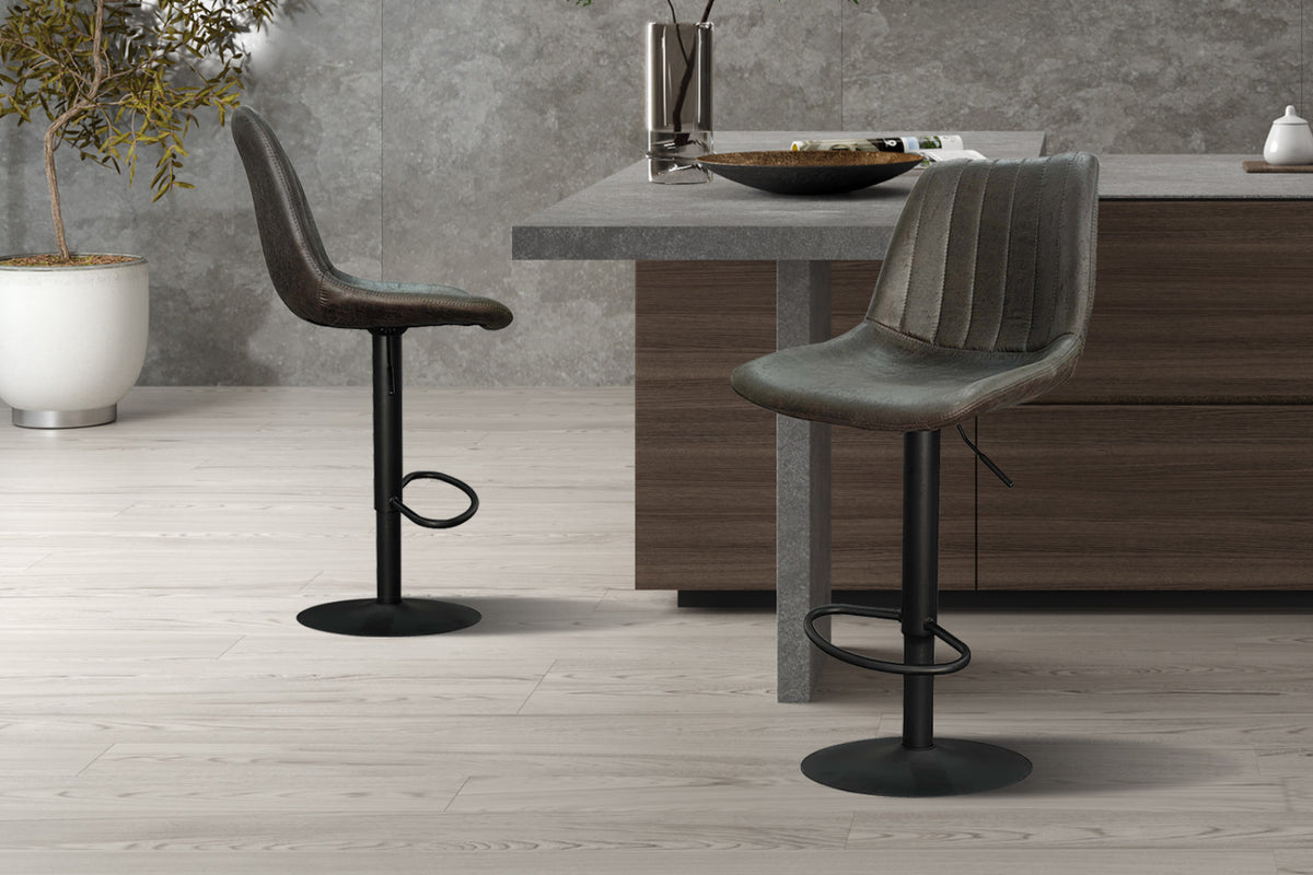 Lot de 2 tabourets de bar Barcelona – Brun foncé