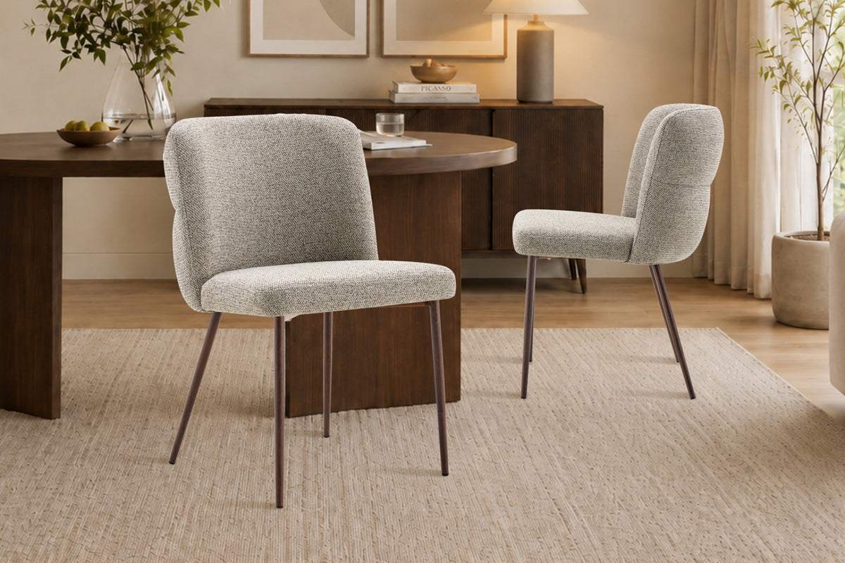 Chaise Alix – tissu poivre, pied noyer